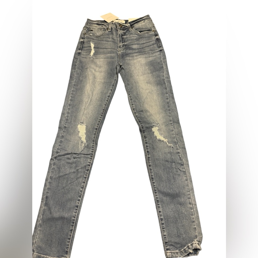 Kancan jeans jr. size 7 distressed nwt